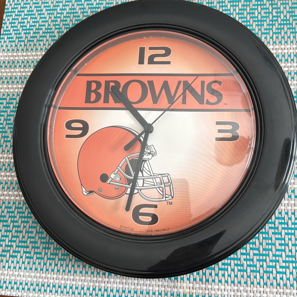 Nice Plastic Cleveland Browns 11” Clock